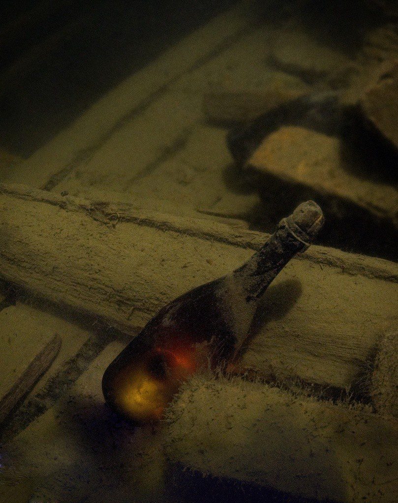 Divers Find the World’s Oldest Drinkable Champagne.