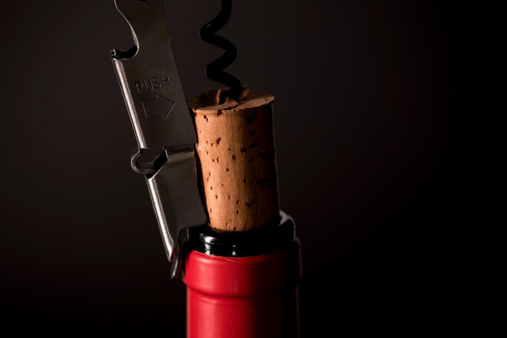 Microplastic-Free Closures? Cork Delivers a Natural Advantage